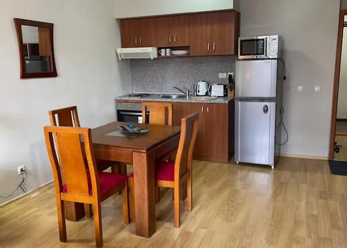 Amber - Mountain Escape With Free Bottle Of Good Wine